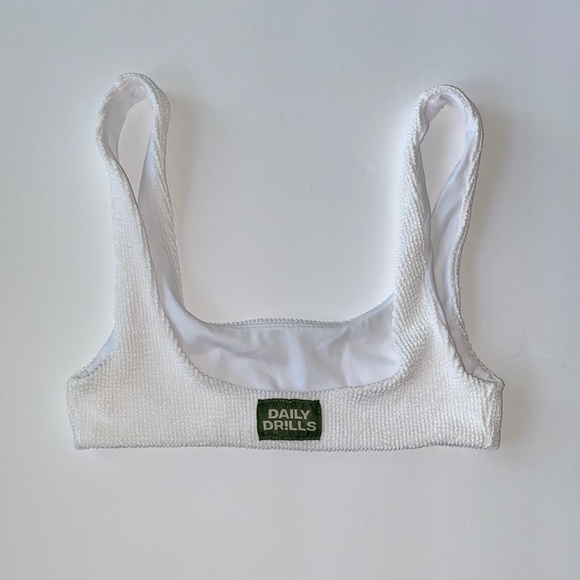 Daily Drills Wavy Bikini Top and Bottom Set in White - Picture 7 of 10